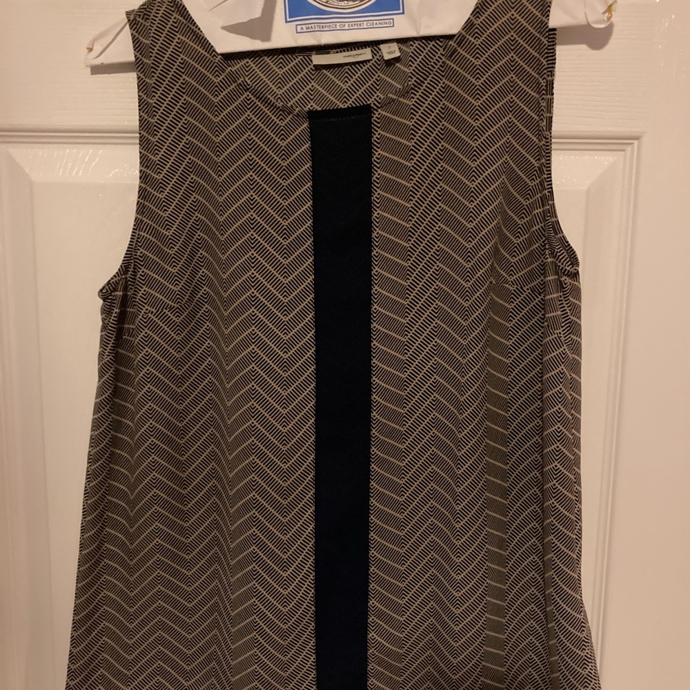Long professional tank top. Navy and tan